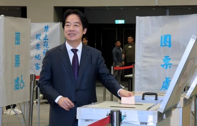 2025新澳门精准正版图库网站和上海男子失业后逆袭与上海男子失联